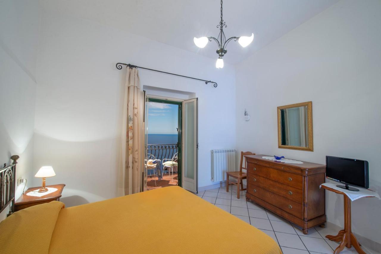 Villamena Furore Extérieur photo