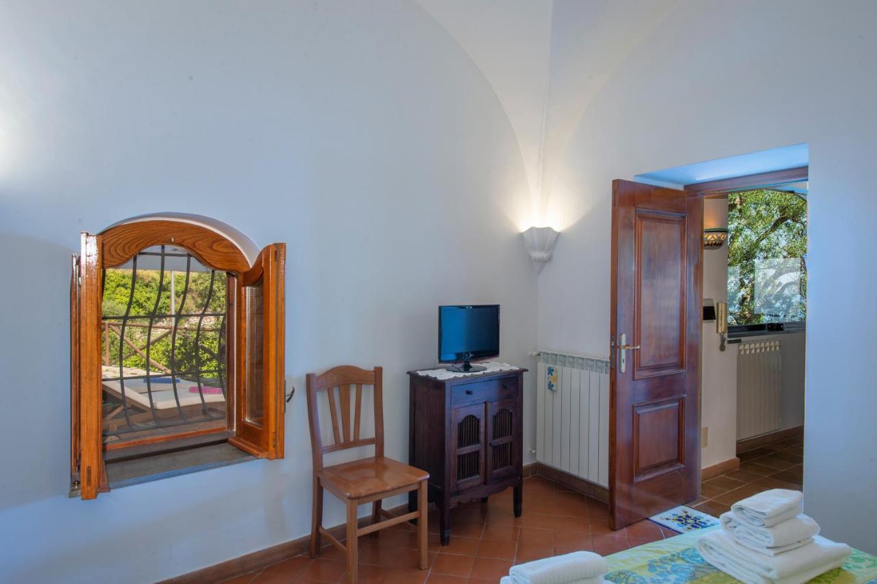 Villamena Furore Extérieur photo